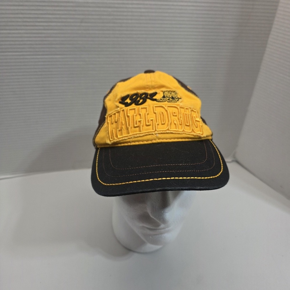 Wall Drug South Dakota USA Hat Cap Strap Back Mens One Size G54 Brown Yellow